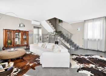 Soggiorno - Villa via ronche
 
9/a, Buscate - photo 9