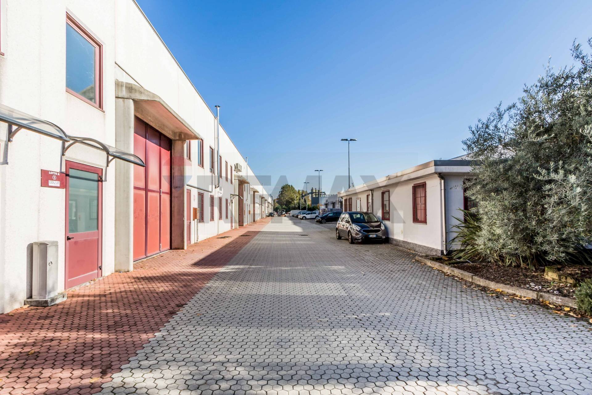 Edificio all\'aperto - Shed viale dell industria
 
42, Busto Arsizio - photo 1