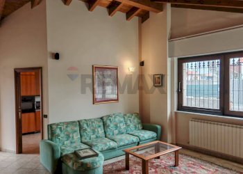 Soggiorno - Casa indipendente VIA ZAROLI
 
75, Legnano - foto 8