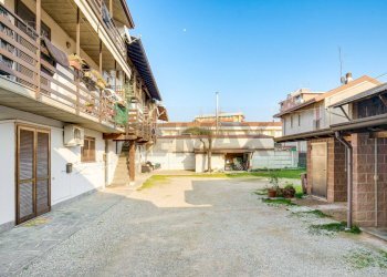 Edificio all\'aperto - Casa semi indipendente VIA CHIARI
6, Busto Arsizio - foto 13