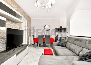 Sala da pranzo - Trilocale via Bettolo
7, Busto Arsizio - foto 8