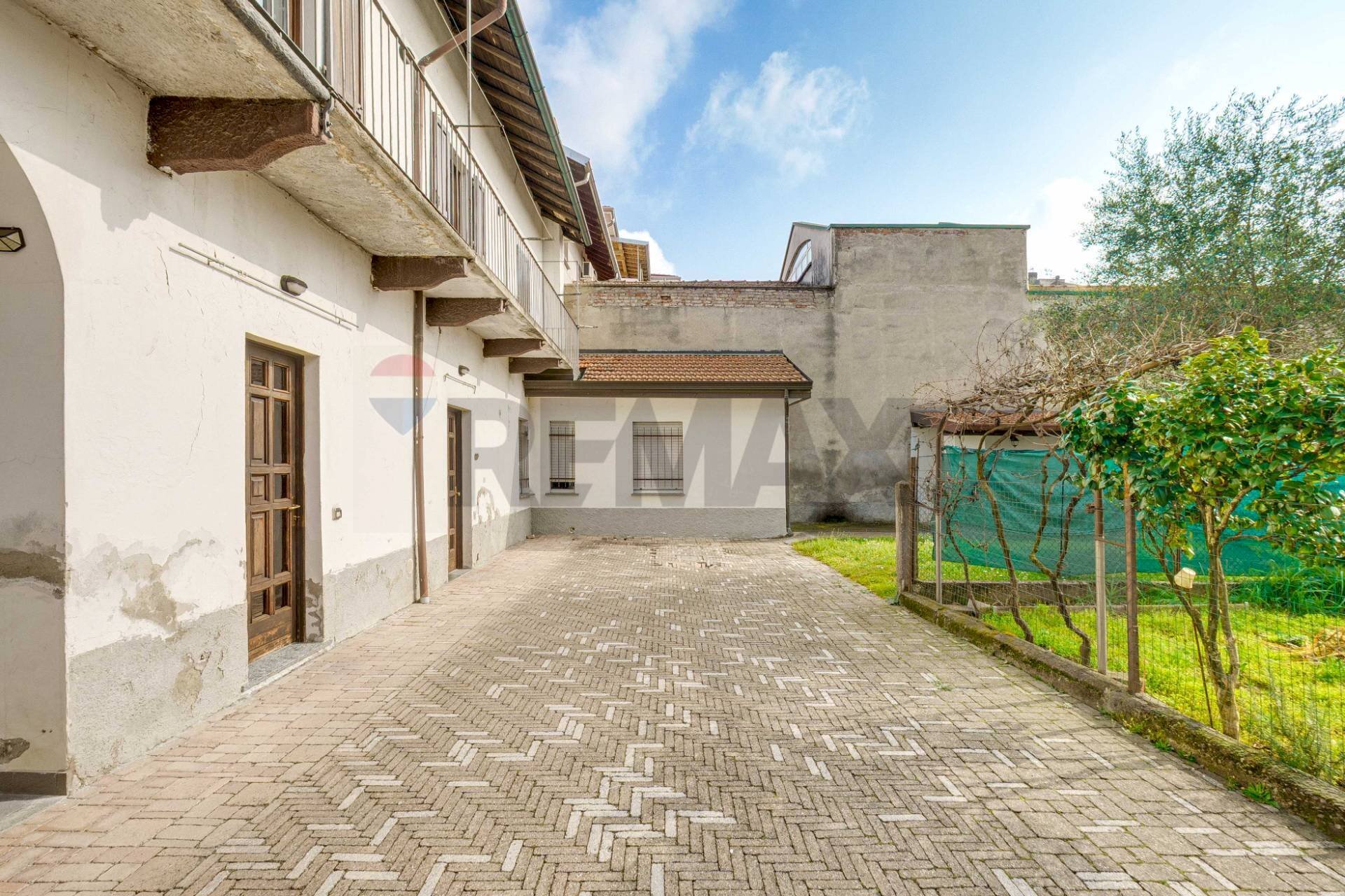 Casa all\'aperto - Casa semi indipendente via Giuseppe Restelli
 
16, Olgiate Olona - foto 2