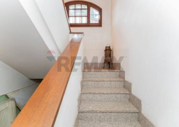 Scale - Semi-detached house Via Monte Nero
 
18, Canegrate - photo 15