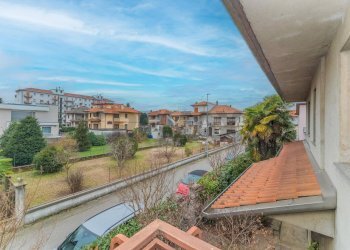 Balcone - Semi-detached house Via Monte Nero
 
18, Canegrate - photo 18