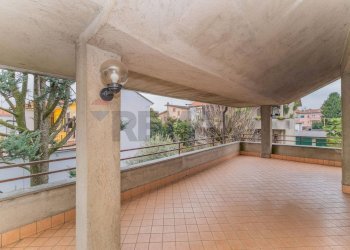 Terrazza - Semi-detached house Via Monte Nero
 
18, Canegrate - photo 21