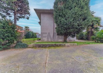 Casa all\'aperto - Semi-detached house Via Monte Nero
 
18, Canegrate - photo 23