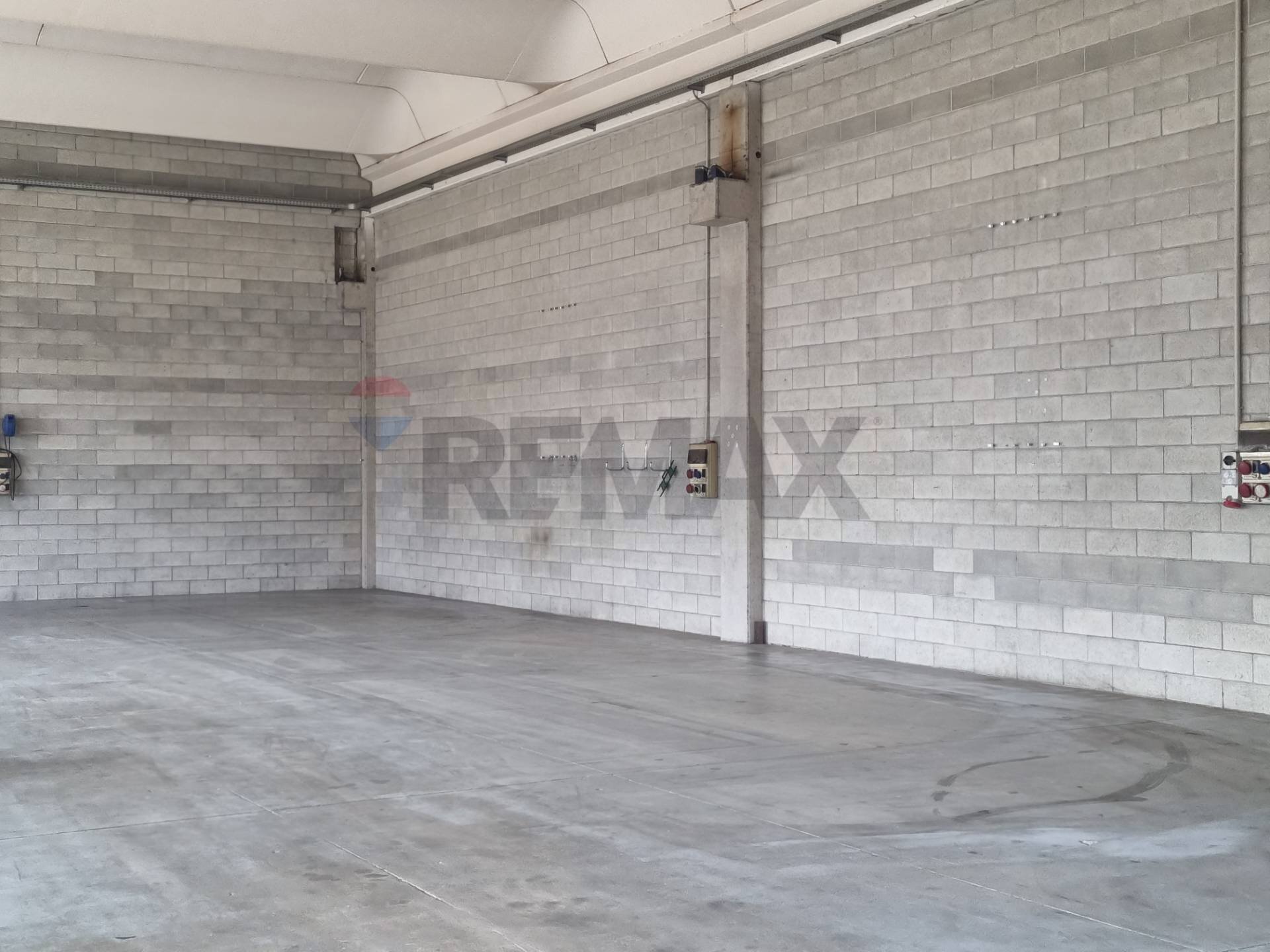Parcheggio - Shed via toniolo
 
11, Busto Arsizio - photo 2