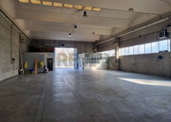 Parcheggio - Shed via toniolo
9, Busto Arsizio - photo 5