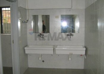 Bagno - Shed via toniolo
9, Busto Arsizio - photo 21