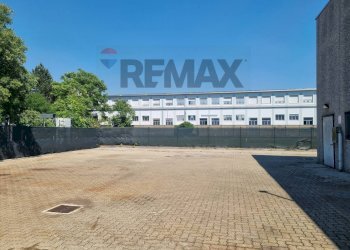 Edificio all\'aperto - Shed via toniolo
 
11, Busto Arsizio - photo 4