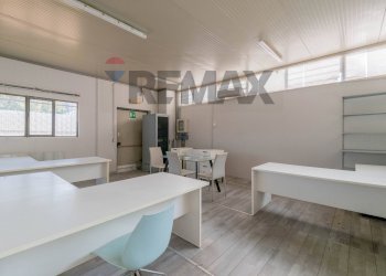 Ufficio - Shed via toniolo
11, Busto Arsizio - photo 8