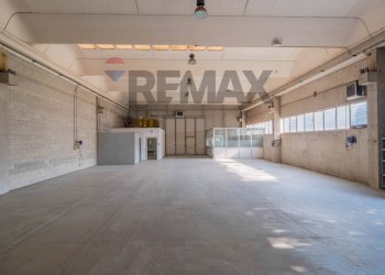 Parcheggio - Shed via toniolo
11, Busto Arsizio - photo 17