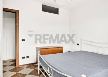 Camera / camera da letto - Bilocale via Misurina
6, Busto Arsizio - foto 15