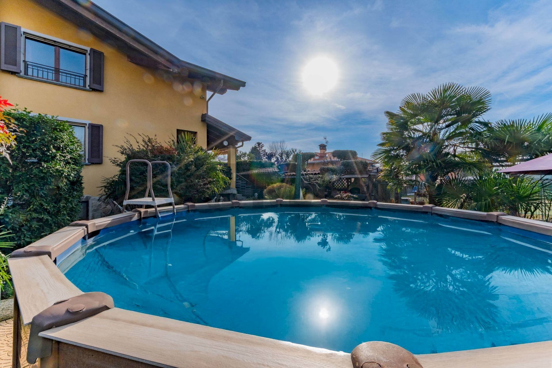 Piscina - Villa VIA KENNEDY
 
1, Fagnano Olona - foto 1