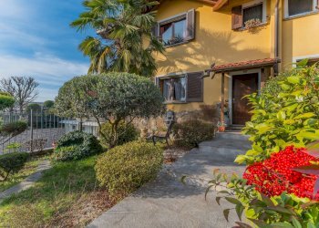 Casa all\'aperto - Villa VIA KENNEDY
 
1, Fagnano Olona - foto 2