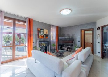 Soggiorno - Villa VIA KENNEDY
 
1, Fagnano Olona - foto 11