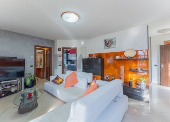 Soggiorno - Villa VIA KENNEDY
 
1, Fagnano Olona - foto 15