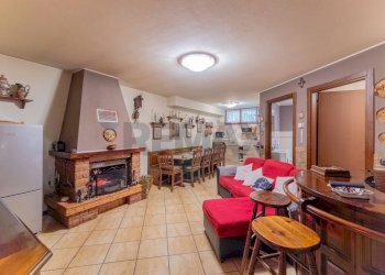 Sala da pranzo - Villa VIA KENNEDY
 
1, Fagnano Olona - foto 32