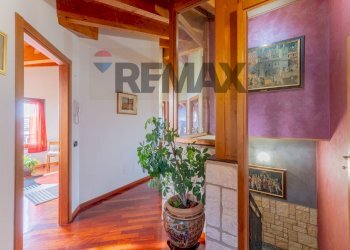 Hall / corridoio - Villa VIA KENNEDY
 
1, Fagnano Olona - photo 23