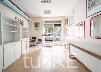 Foto 14 - Negozio Via Val Sillaro, Roma - foto 14