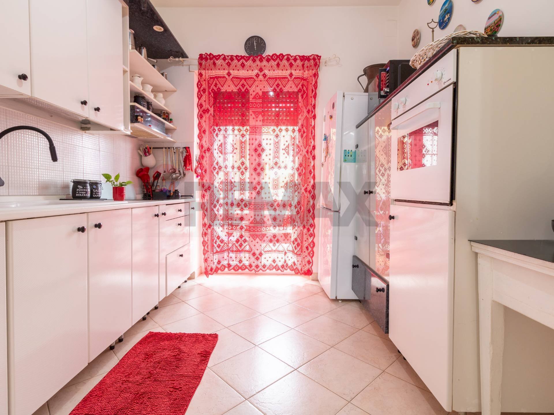 Cucina - Trilocale Via Salaparuta
 
42, Roma - foto 3