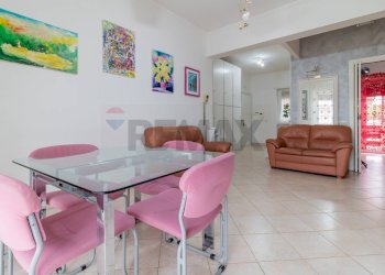 Sala da pranzo - Trilocale Via Salaparuta
 
42, Roma - foto 9