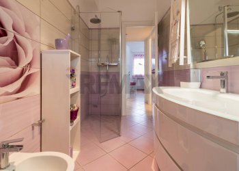 Bagno - Trilocale Via Salaparuta
 
42, Roma - foto 19