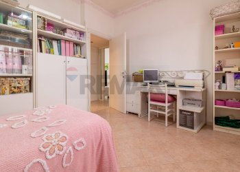 Camera / camera da letto - Trilocale Via Salaparuta
 
42, Roma - foto 23