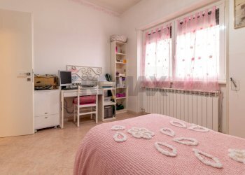 Camera / camera da letto - Trilocale Via Salaparuta
 
42, Roma - foto 24