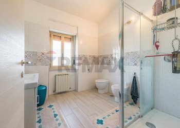 Bagno - Quadrilocale Via Antonio Banfi
 
52, Roma - foto 6