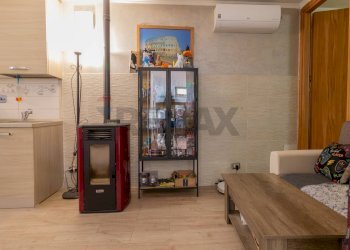 Soggiorno - Quadrilocale Via Antonio Banfi
 
52, Roma - foto 32