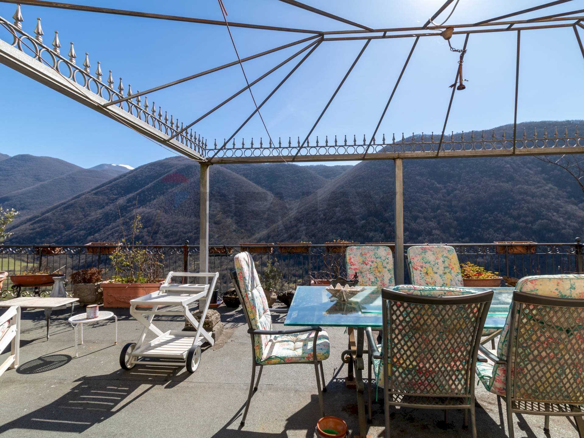 Terrazza - Trilocale Via della feritoia
 
9, Trevi nel Lazio - foto 2