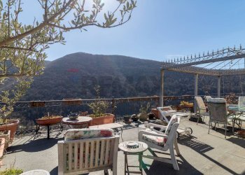 Terrazza - Trilocale Via della feritoia
 
9, Trevi nel Lazio - foto 5