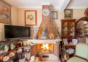 Soggiorno - Trilocale Via della feritoia
 
9, Trevi nel Lazio - foto 8