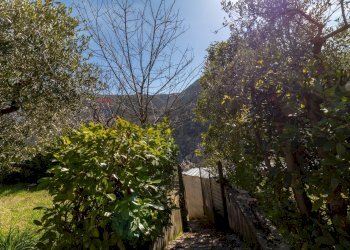 Vista delle montagne - Trilocale Via della feritoia
 
9, Trevi nel Lazio - foto 29