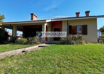 drone fronte casa - Villa Viale Croce Rossa, Castiglione delle Stiviere - foto 2