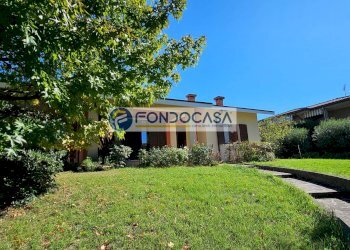 giardino fronte - Villa Viale Croce Rossa, Castiglione delle Stiviere - foto 51