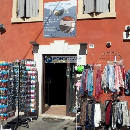 Foto 1 - Locale Commerciale via sanzio, Valeggio sul Mincio - foto 1