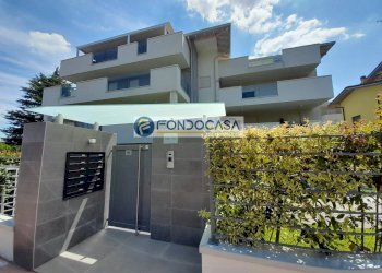 Foto 1 - Attico Via Francesco Agello, Desenzano del Garda - foto 1