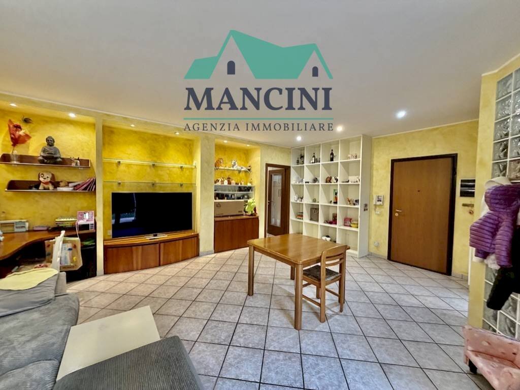 Foto 1 - Quadrilocale VIA PIERALISI, Jesi - foto 1