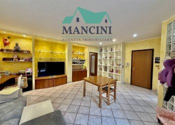 Foto 1 - Quadrilocale VIA PIERALISI, Jesi - foto 1