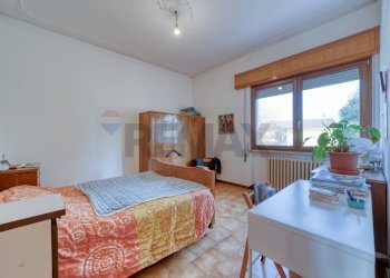 Camera / camera da letto - Appartamento via Caponte
 
11, Borgo Veneto - foto 13