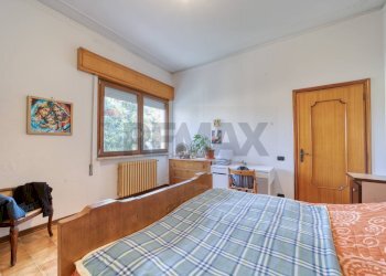 Camera / camera da letto - Appartamento via Caponte
 
11, Borgo Veneto - foto 14