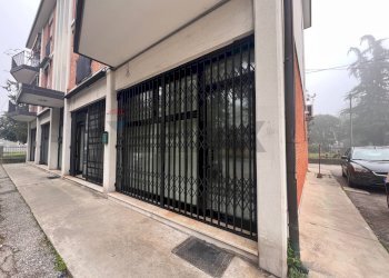 Edificio all\'aperto - Negozio via luneo
 
14A, Spinea - foto 4