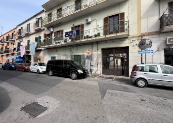 Edificio all\'aperto - Bilocale Via Napoli
 
141, Napoli - foto 1