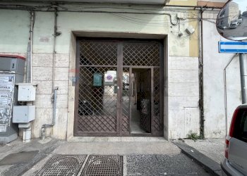 Edificio all\'aperto - Bilocale Via Napoli
 
141, Napoli - foto 2