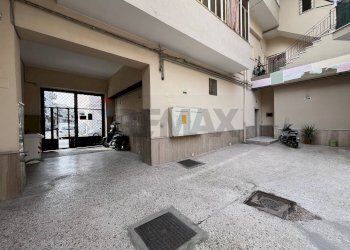 Edificio all\'aperto - Bilocale Via Napoli
 
141, Napoli - foto 5