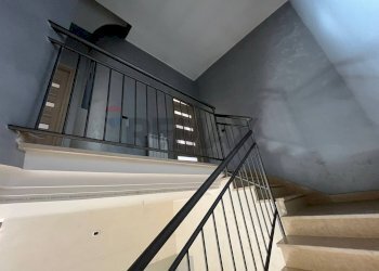 Scale - Villa a Schiera via Fausto Coppi
 
37, Orta di Atella - foto 19