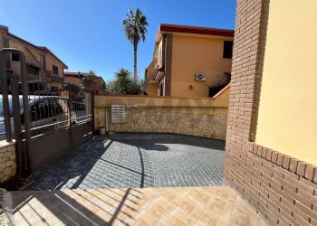 Terrazza - Villa a Schiera via Fausto Coppi
 
37, Orta di Atella - foto 31