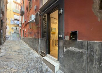 Edificio all\'aperto - One-room apartment Via Francesco Del Giudice
 
3, Napoli - photo 2